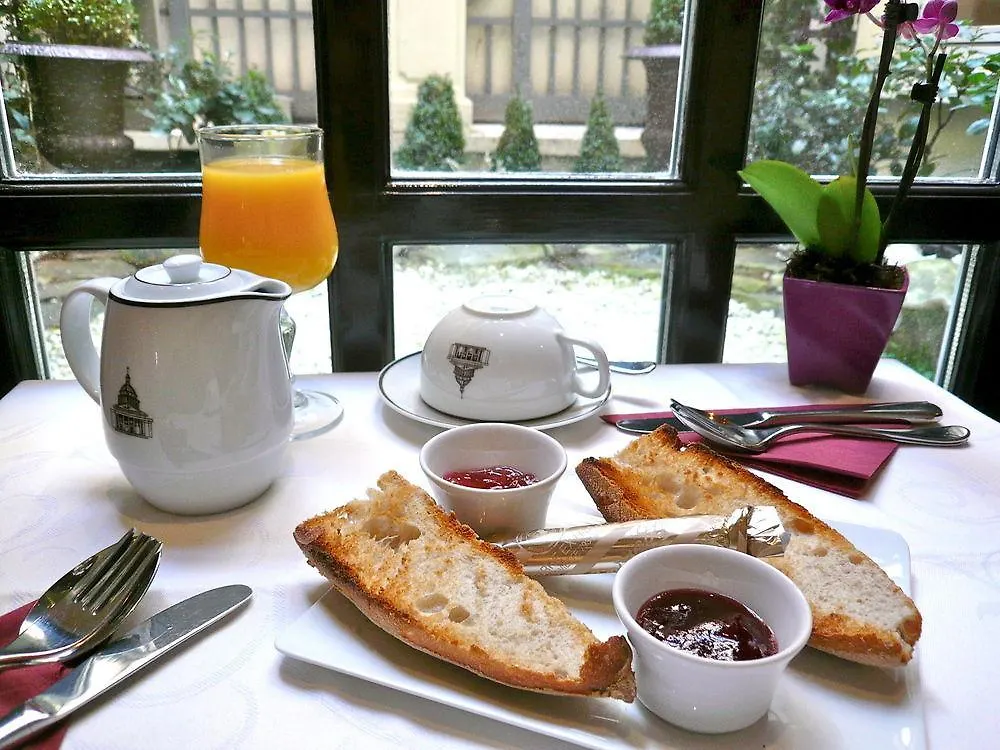Hotel Des Grands Hommes Paris 3*,